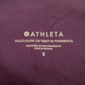 Athleta Salutation 7/8 tight in Powervita fabric